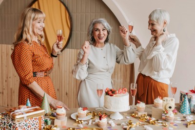 Tri dôchodkyne oslavujú